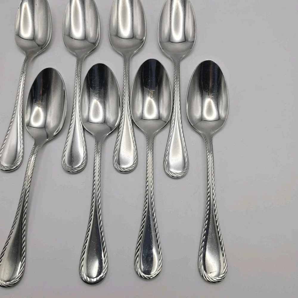 Oneida Belmont Lyons Stainless Oval Soup Spoons Set of 8‎ Glossy 7 1/8